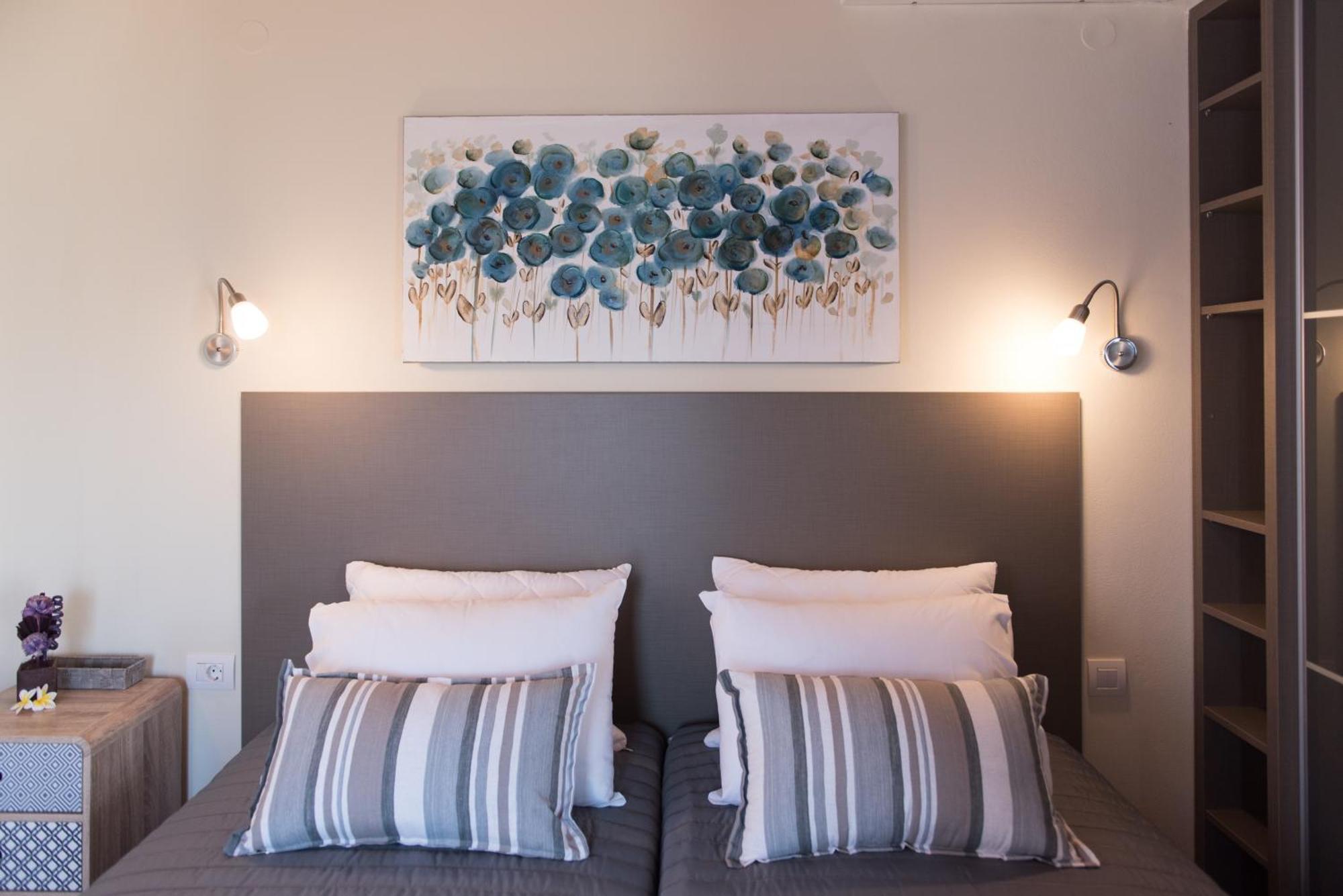 Istros Villas - With Pools, Bbq & Heated Spa Whirlpools, By Thinkvilla Korakiai Bagian luar foto